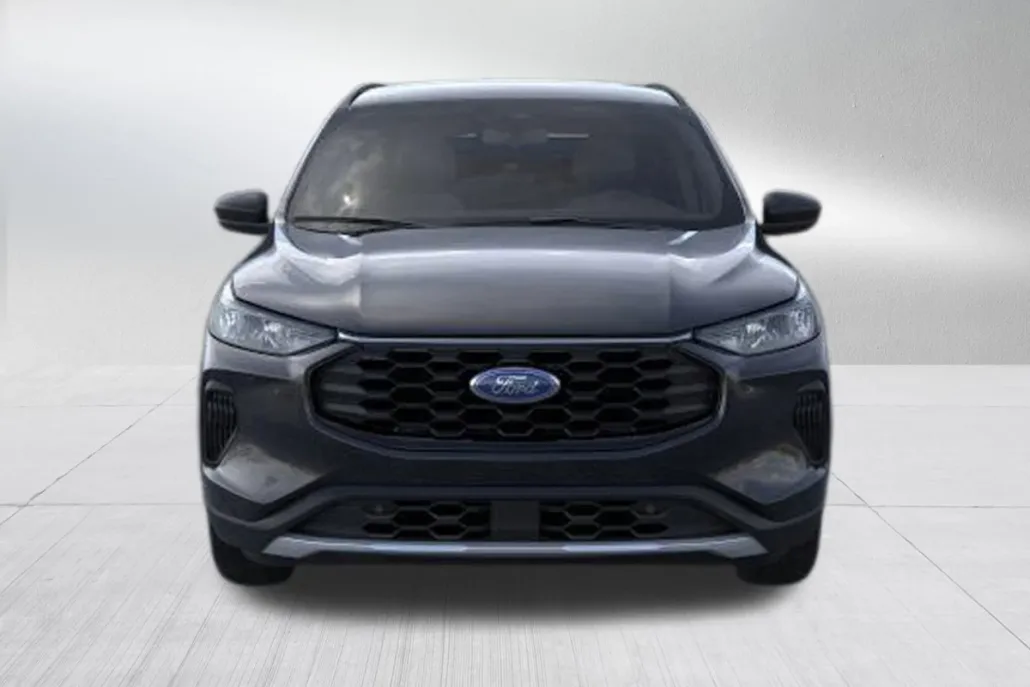 2025 Ford Escape ST-Line photo 1