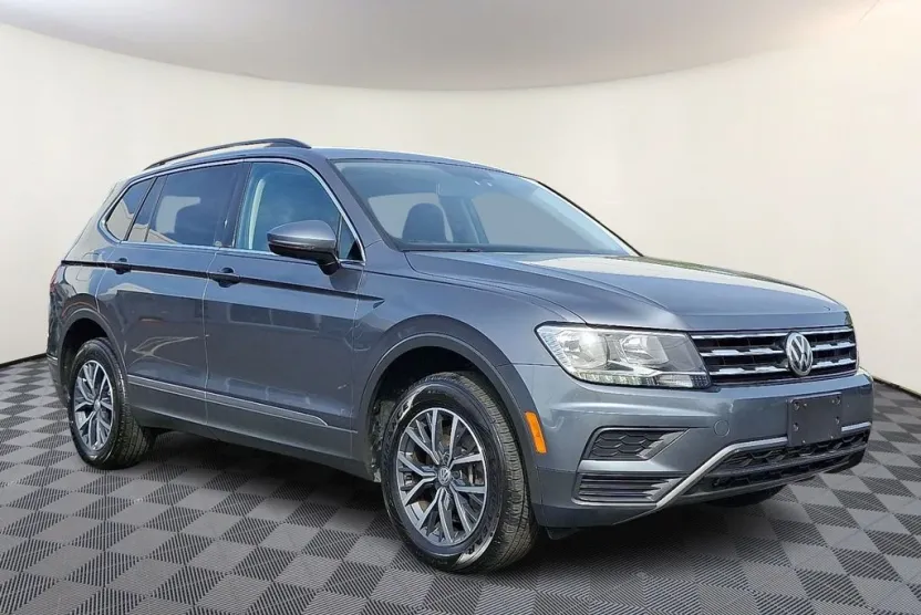 2020 Volkswagen Tiguan SE photo 1