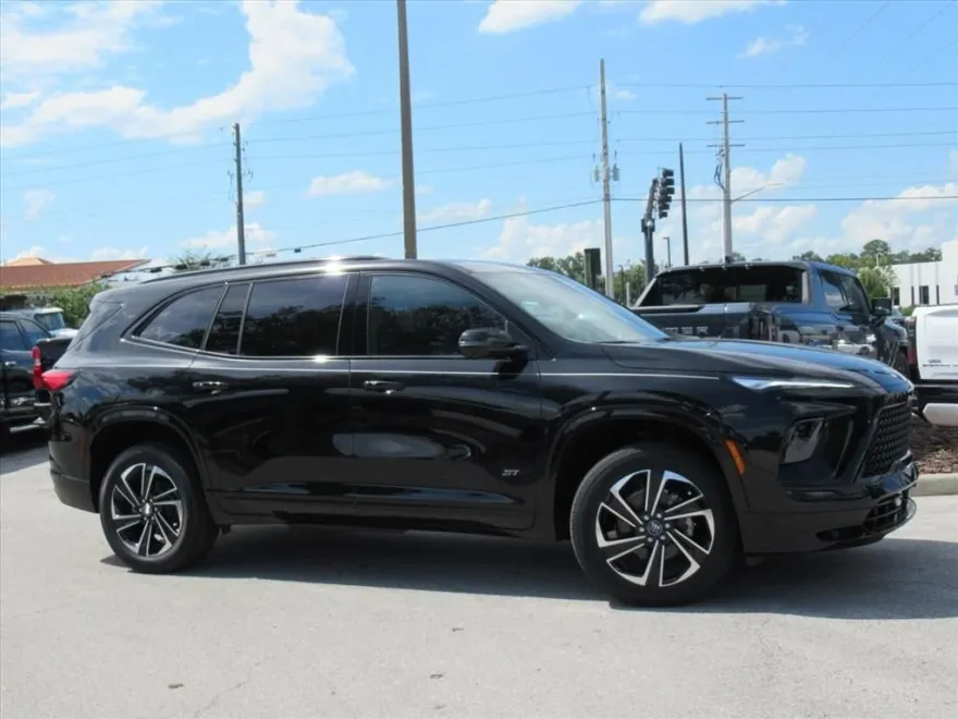 2026 Buick Enclave Sport Touring photo 1