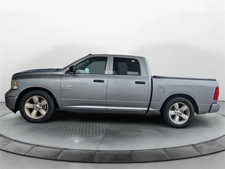 2022 Ram 1500 Classic Tradesman photo 1