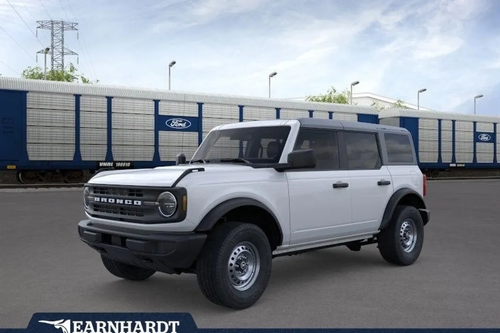 2025 Ford Bronco Base photo 1