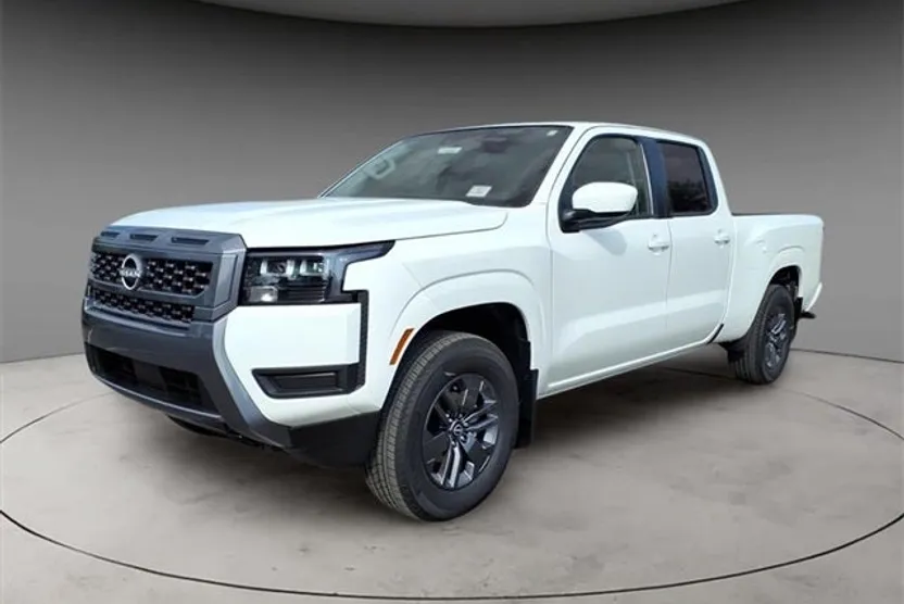2026 Nissan Frontier Crew Cab SV photo 1