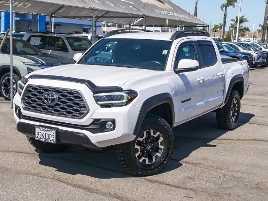 2023 Toyota Tacoma 4x4 SR photo 1