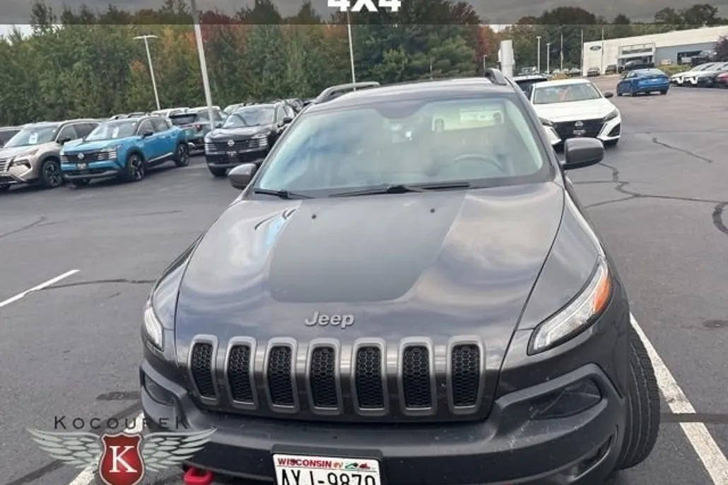 2014 Jeep Cherokee Trailhawk photo 1