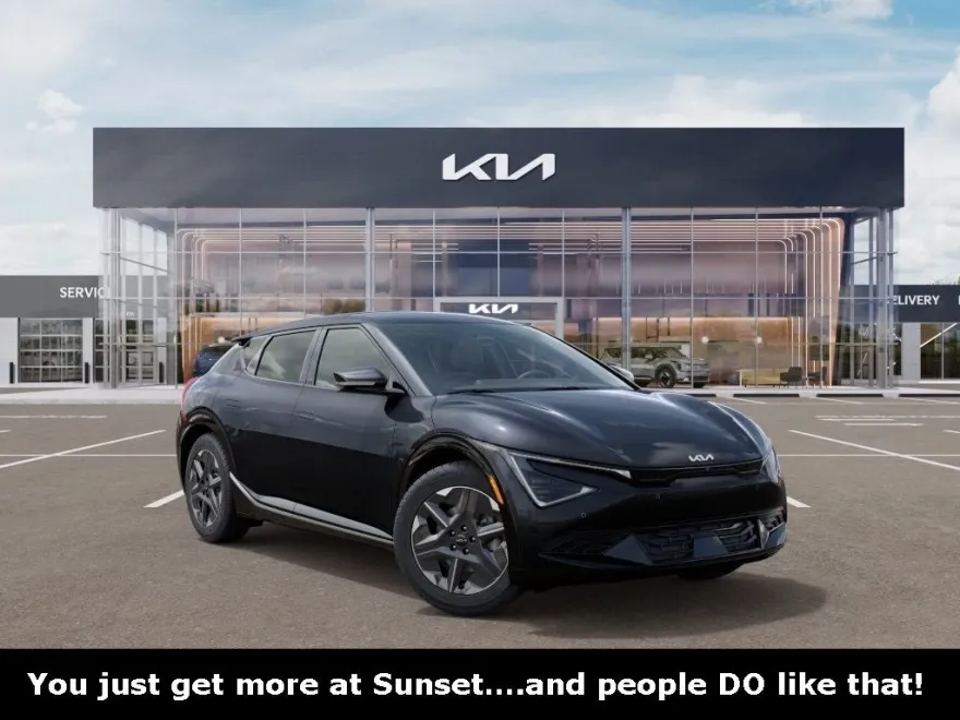 2025 Kia EV6 Light photo 1