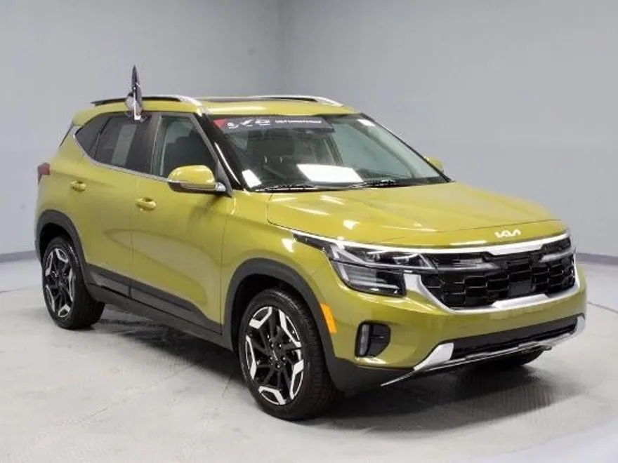 2024 Kia Seltos SX photo 1