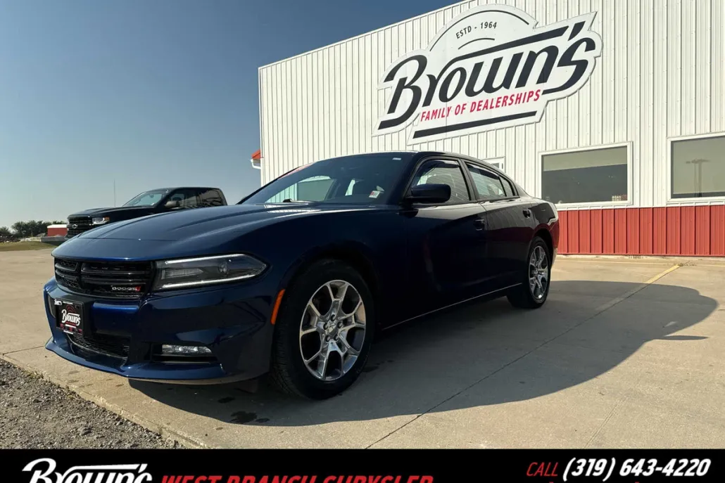 2016 Dodge Charger SXT photo 1