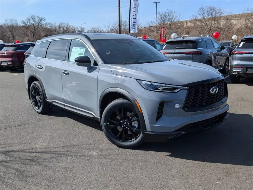 2025 Infiniti QX60 Luxe photo 1