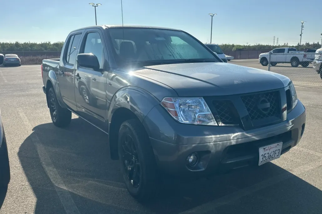 2021 Nissan Frontier SV photo 1