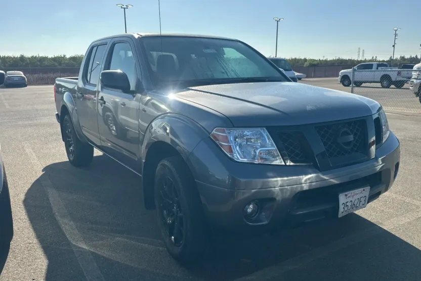 2021 Nissan Frontier SV photo 1