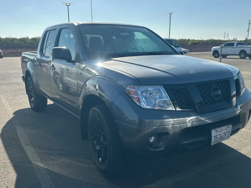 2021 Nissan Frontier SV photo 1