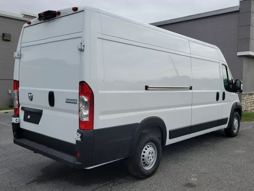 2024 Ram ProMaster 3500 Cargo Van photo 1