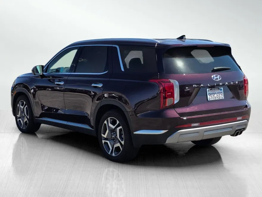 2024 Hyundai Palisade Limited photo 1