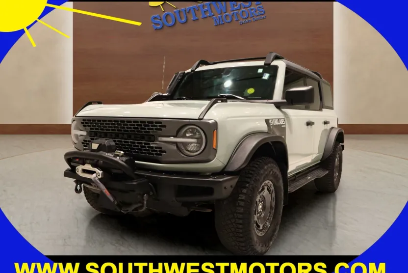 2023 Ford Bronco Everglades photo 1