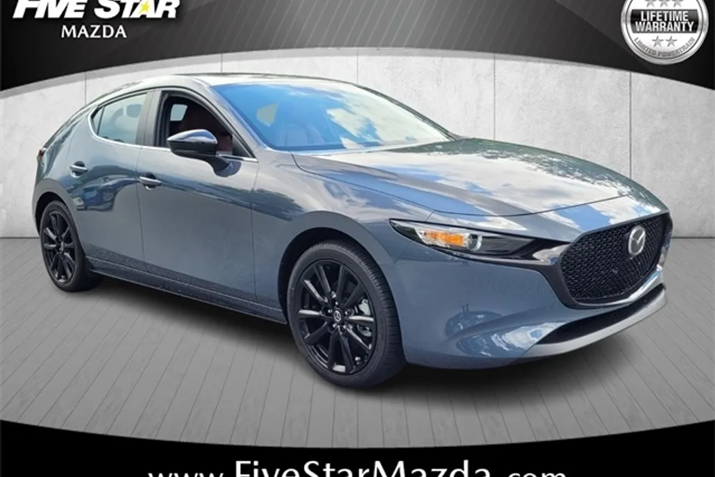 2025 Mazda Mazda3 2.5 s Carbon photo 1