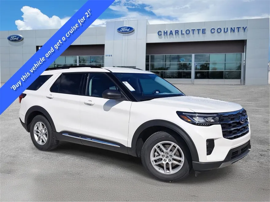 2025 Ford Explorer photo 1