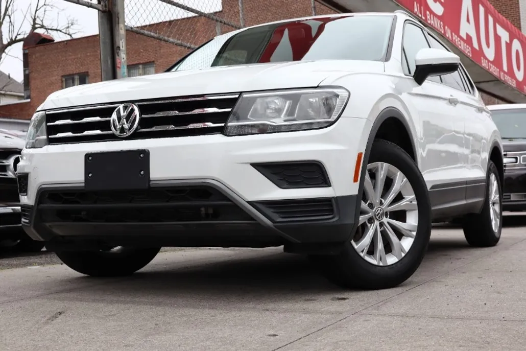 2019 Volkswagen Tiguan S photo 1