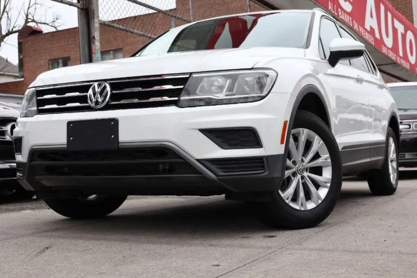2019 Volkswagen Tiguan S photo 1