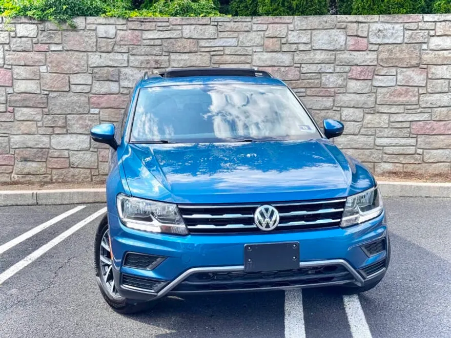 2019 Volkswagen Tiguan SE photo 1