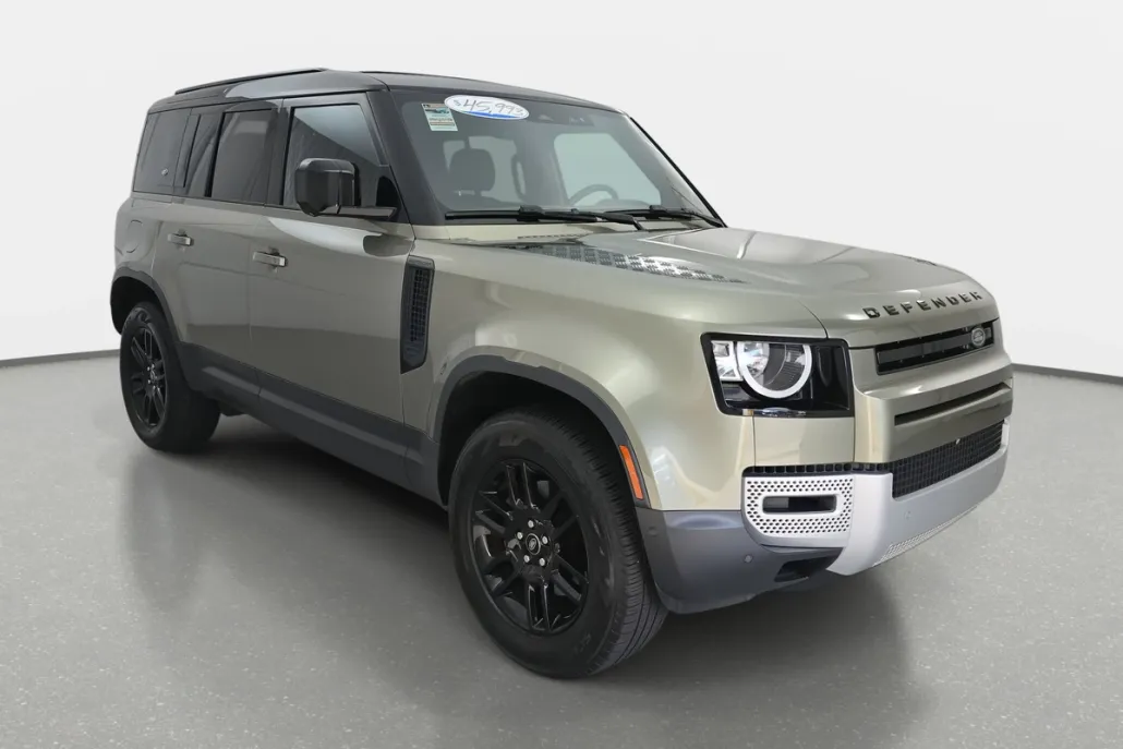 2022 Land Rover Defender 110 S photo 1