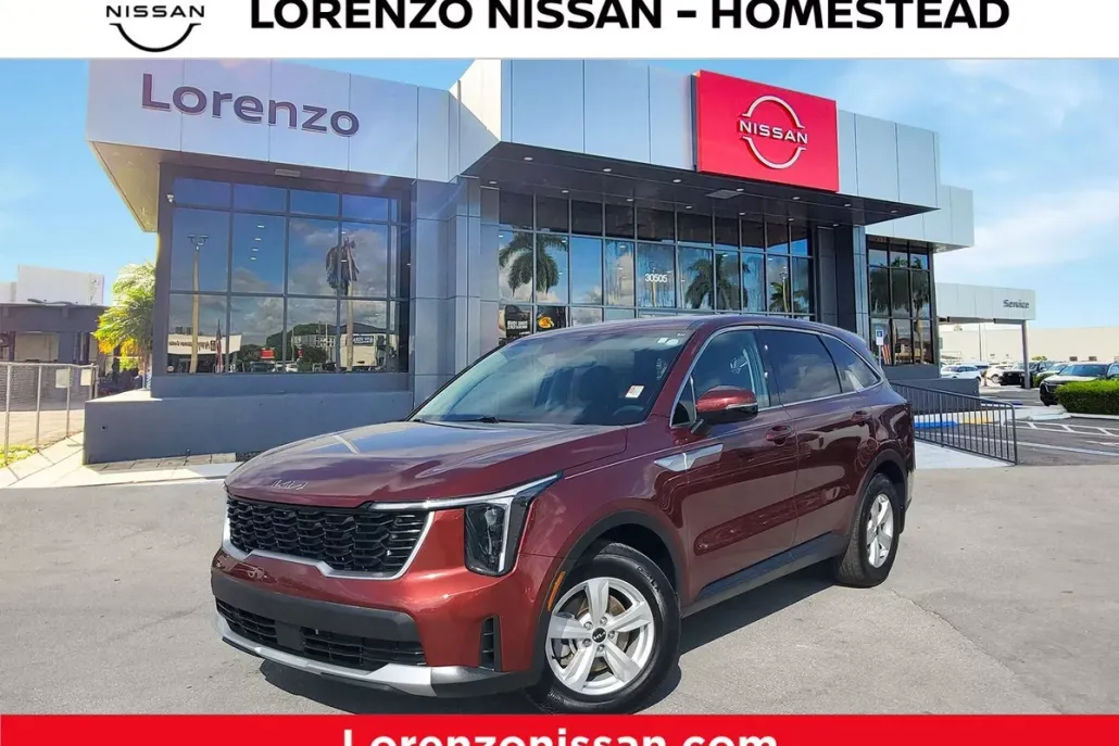 2024 Kia Sorento LX photo 1