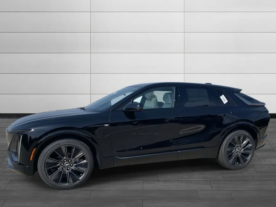 2025 Cadillac Lyriq Sport photo 1