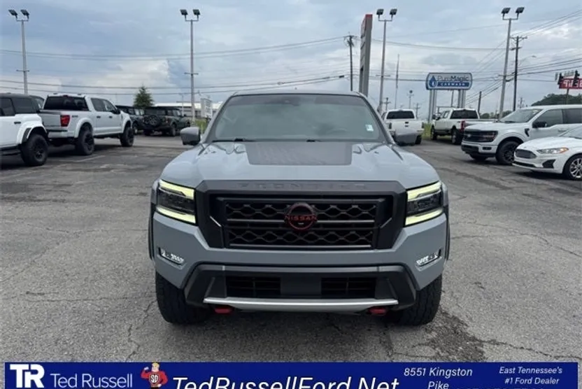 2023 Nissan Frontier PRO-4X photo 1