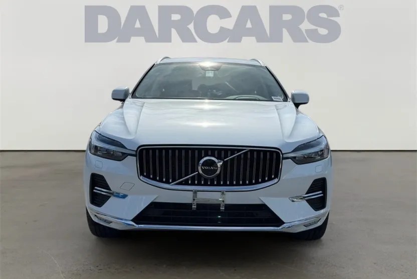 2022 Volvo XC60 Inscription photo 1