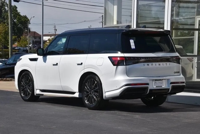 2026 Infiniti QX80 photo 1