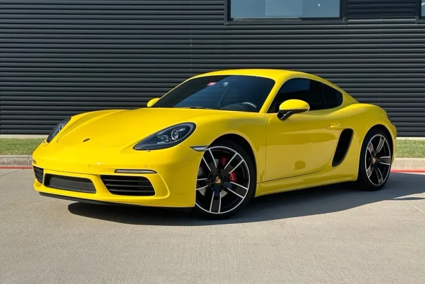 2025 Porsche Cayman S photo 1