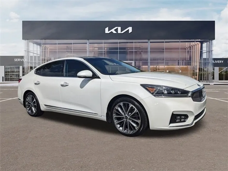 2019 Kia Cadenza Technology photo 1