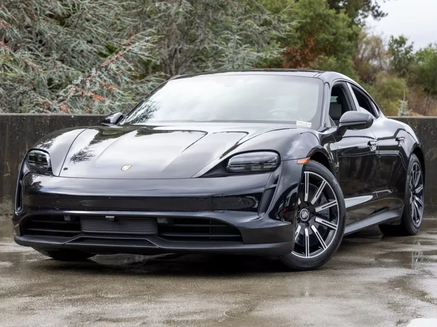 2021 Porsche Taycan Base photo 1