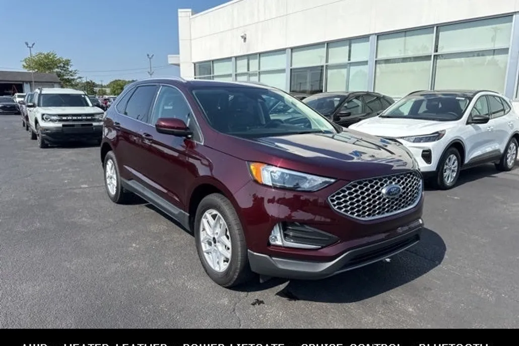 2024 Ford Edge SEL photo 1