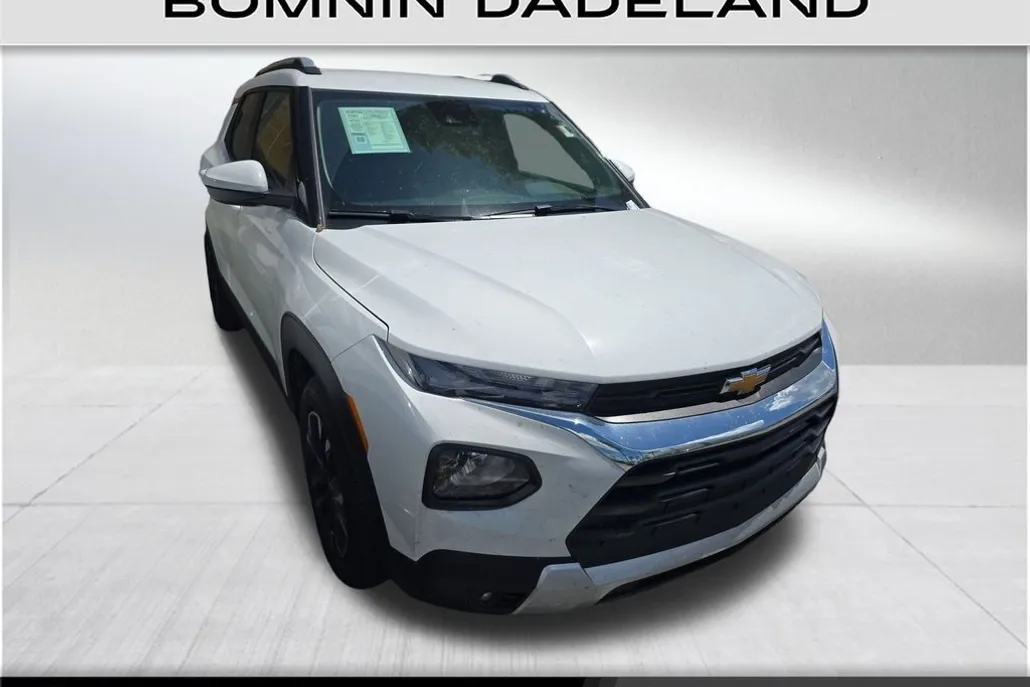 2023 Chevrolet Trailblazer LT photo 1