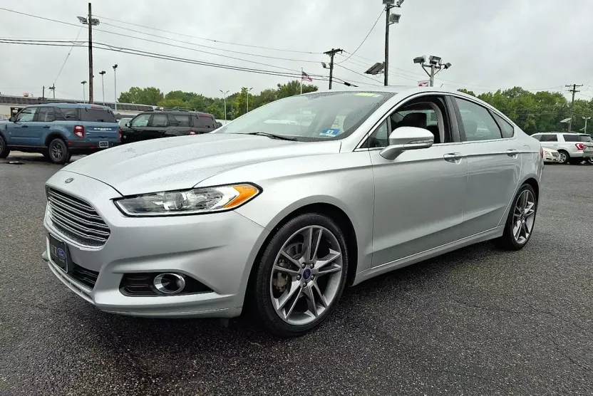 2016 Ford Fusion Titanium photo 1