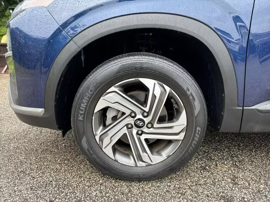 2022 Hyundai Santa Fe SE photo 1