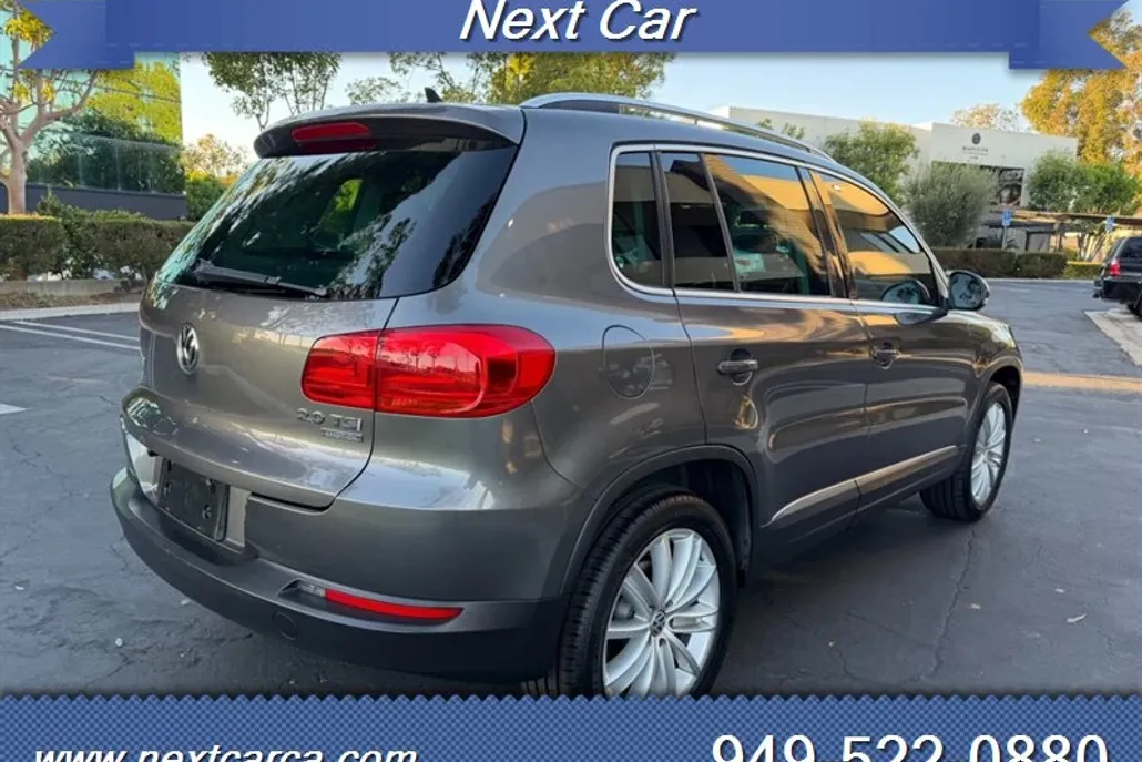 2012 Volkswagen Tiguan SEL photo 1