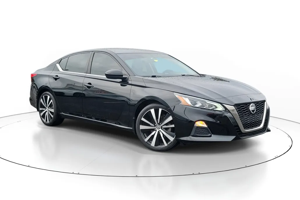 2019 Nissan Altima 2.5 SR photo 1