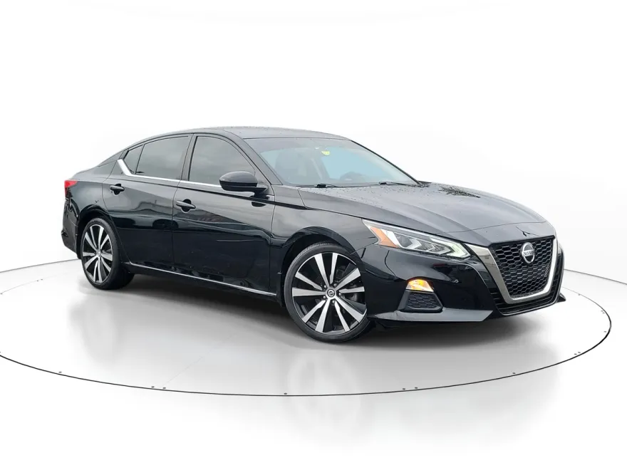 2019 Nissan Altima 2.5 SR photo 1