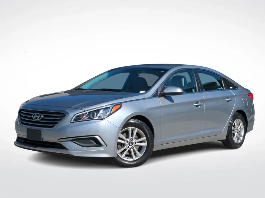 2016 Hyundai Sonata Base photo 1