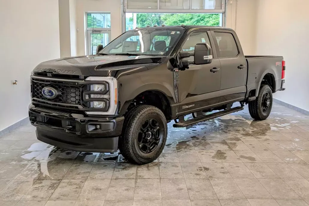 2025 Ford F-250 XL photo 1