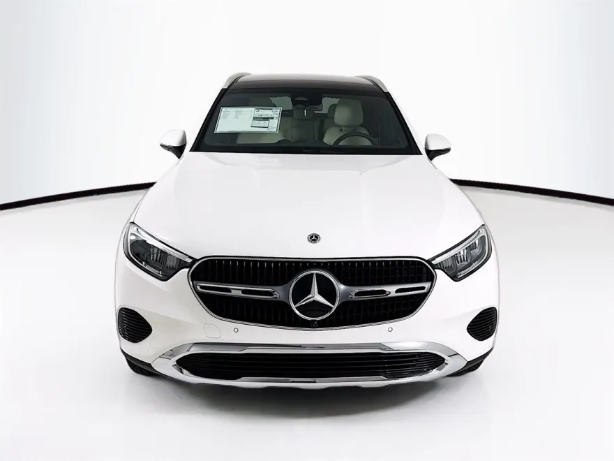 2026 Mercedes Benz GLC 300 4MATIC photo 1