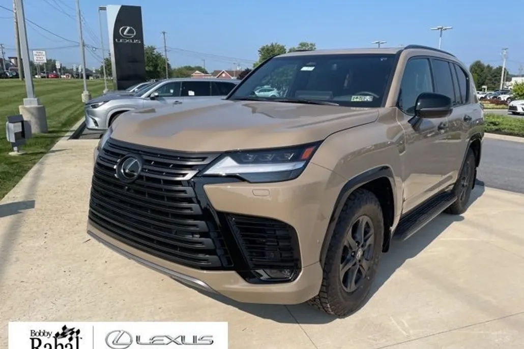 2025 Lexus LX photo 1