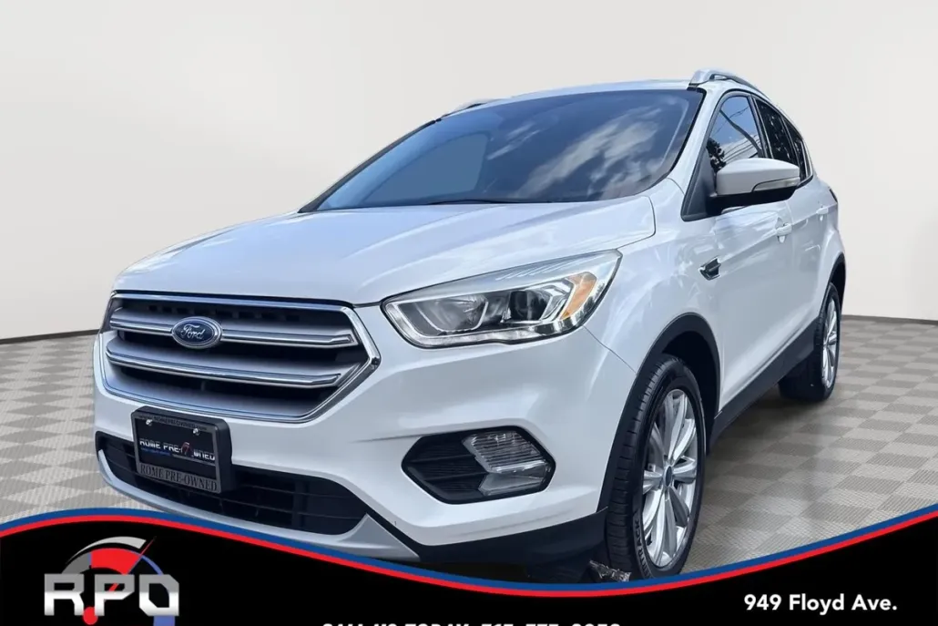 2017 Ford Escape Titanium photo 1