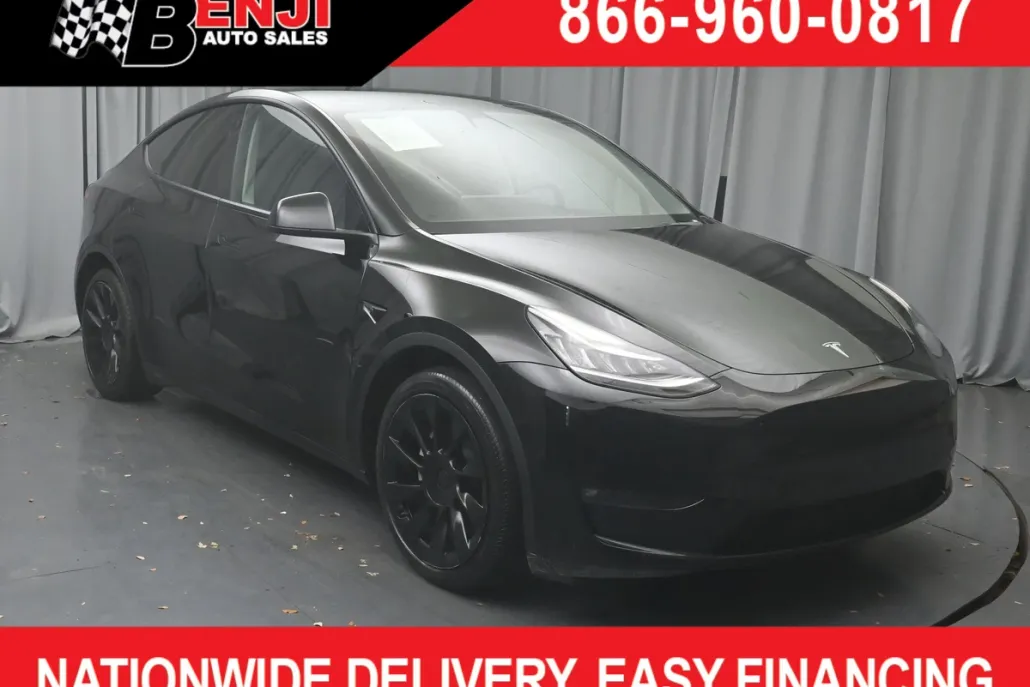 2022 Tesla Model Y Long Range photo 1