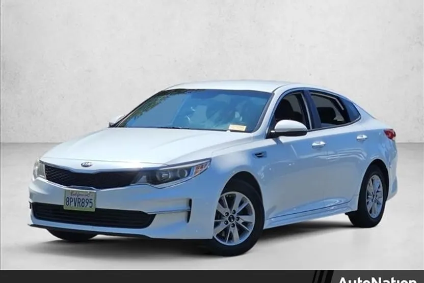 2018 Kia Optima LX photo 1