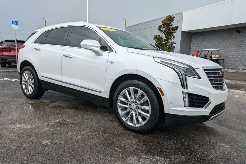 2018 Cadillac XT5 Platinum photo 1