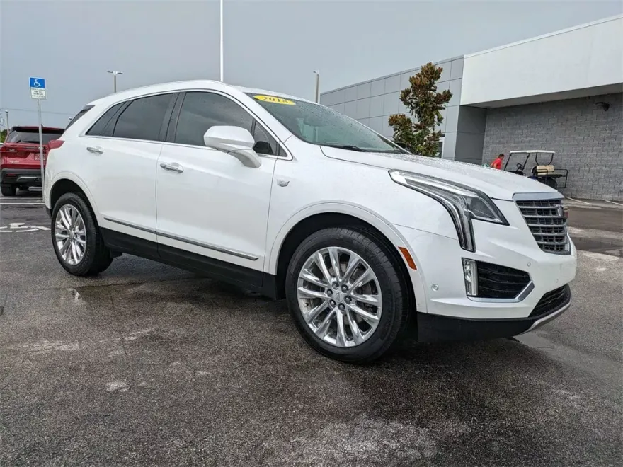 2018 Cadillac XT5 Platinum photo 1