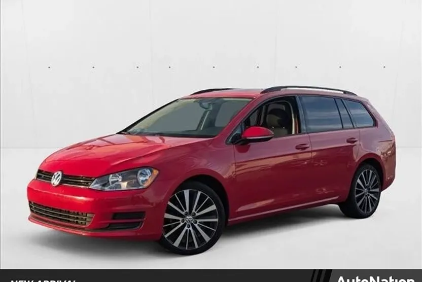2017 Volkswagen Golf SportWagen S photo 1