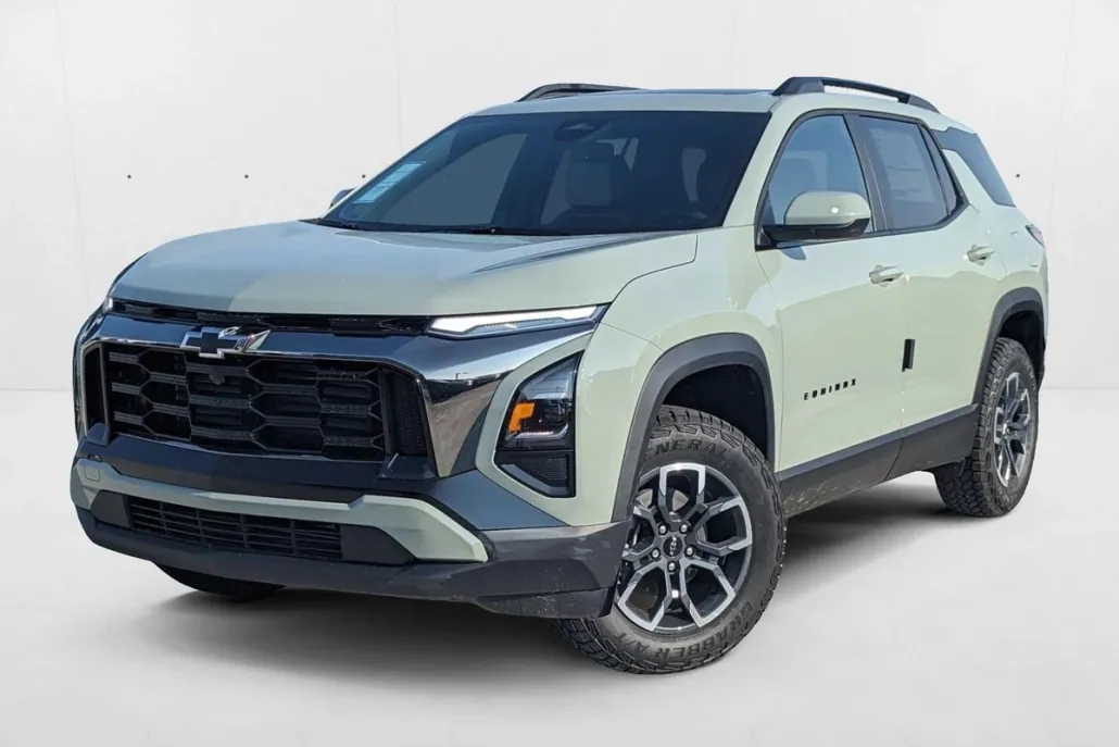 2026 Chevrolet Equinox ACTIV photo 1